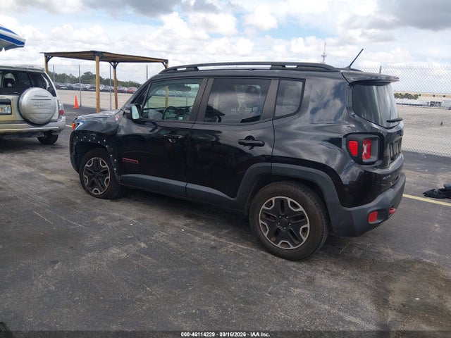 46114229 :رقم المزاد ، ZACCJBCT1GPD74066 vin ، 2016 Jeep Renegade Trailhawk مزاد بيع