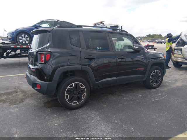 46114229 :رقم المزاد ، ZACCJBCT1GPD74066 vin ، 2016 Jeep Renegade Trailhawk مزاد بيع