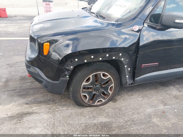 46114229 :رقم المزاد ، ZACCJBCT1GPD74066 vin ، 2016 Jeep Renegade Trailhawk مزاد بيع