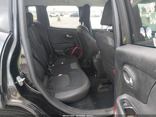 46114229 :رقم المزاد ، ZACCJBCT1GPD74066 vin ، 2016 Jeep Renegade Trailhawk مزاد بيع