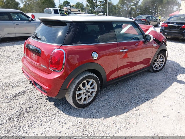 46114230 :رقم المزاد ، WMWXP7C57F2A58324 vin ، 2015 Mini Hardtop Cooper S مزاد بيع
