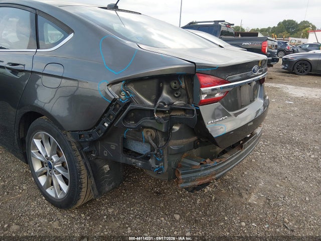 46114231 :رقم المزاد ، 3FA6P0HD2HR389397 vin ، 2017 Ford Fusion Se مزاد بيع