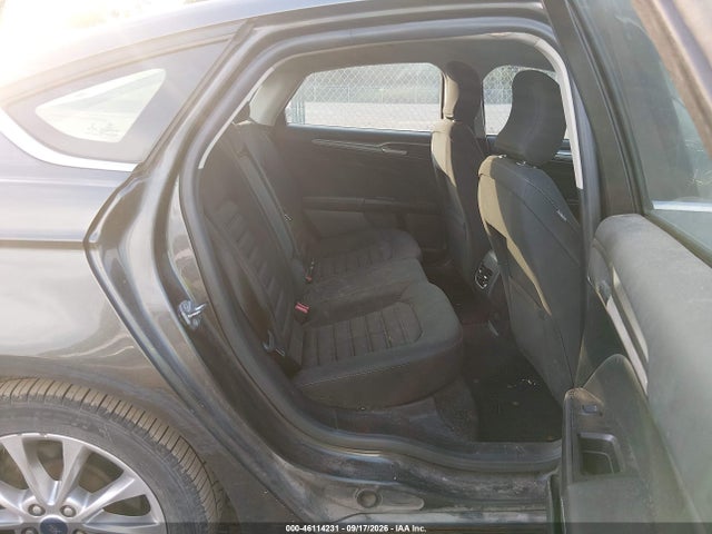 46114231 :رقم المزاد ، 3FA6P0HD2HR389397 vin ، 2017 Ford Fusion Se مزاد بيع