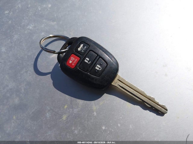 Продажа на аукционе авто 2014 Toyota Corolla Le, vin: 2T1BURHE8EC057674, номер лота: 46114244