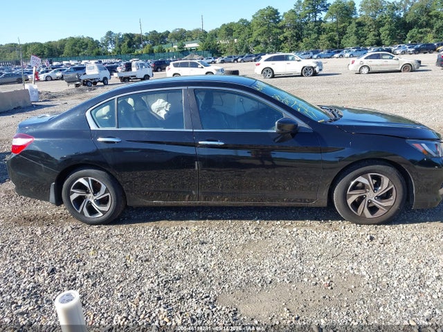 Продажа на аукционе авто 2017 Honda Accord Lx, vin: 1HGCR2F34HA303337, номер лота: 46114281
