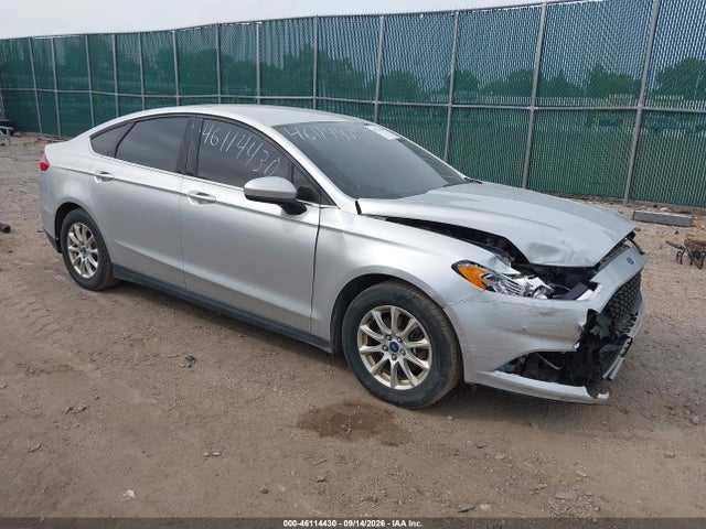 46114430 :رقم المزاد ، 3FA6P0G72FR131101 vin ، 2015 Ford Fusion S مزاد بيع