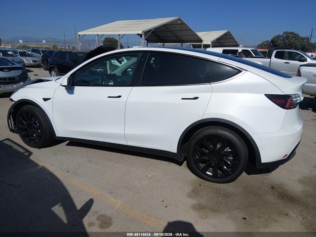 46114434 :رقم المزاد ، 7SAYGDEE2NF436077 vin ، 2022 Tesla Model Y Long Range Dual Motor All-wheel Drive مزاد بيع