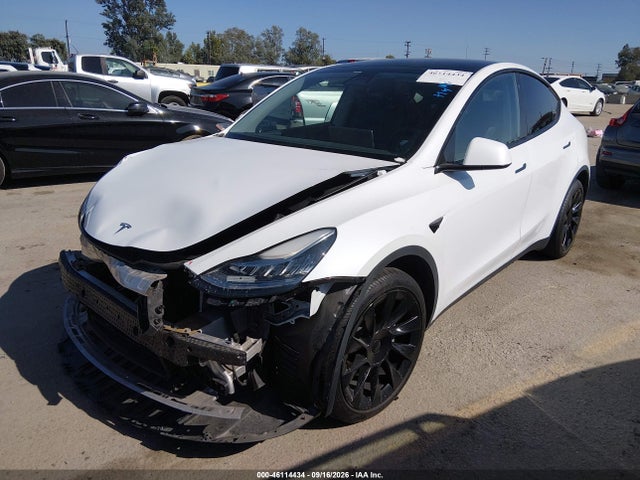 46114434 :رقم المزاد ، 7SAYGDEE2NF436077 vin ، 2022 Tesla Model Y Long Range Dual Motor All-wheel Drive مزاد بيع