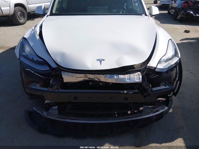46114434 :رقم المزاد ، 7SAYGDEE2NF436077 vin ، 2022 Tesla Model Y Long Range Dual Motor All-wheel Drive مزاد بيع