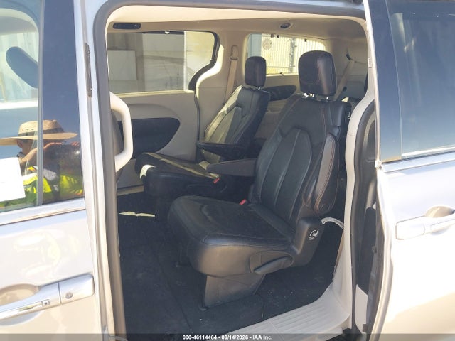 46114464 :رقم المزاد ، 2C4RC1BG8KR626676 vin ، 2019 Chrysler Pacifica Touring L مزاد بيع