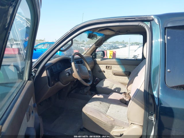 46114579 :رقم المزاد ، 5TEWN72N0YZ690907 vin ، 2000 Toyota Tacoma Base V6 مزاد بيع