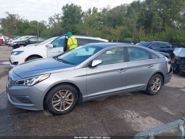 Продажа на аукционе авто 2015 Hyundai Sonata Se, vin: 5NPE24AF8FH155837, номер лота: 46114601
