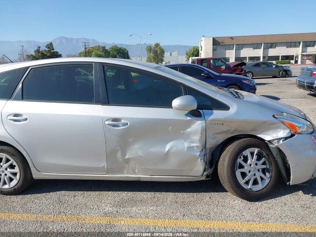 2014 Toyota Prius V Two მანქანა იყიდება აუქციონზე, vin: JTDZN3EU4EJ004009, აუქციონის ნომერი: 46114668