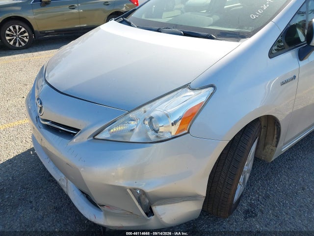 2014 Toyota Prius V Two მანქანა იყიდება აუქციონზე, vin: JTDZN3EU4EJ004009, აუქციონის ნომერი: 46114668
