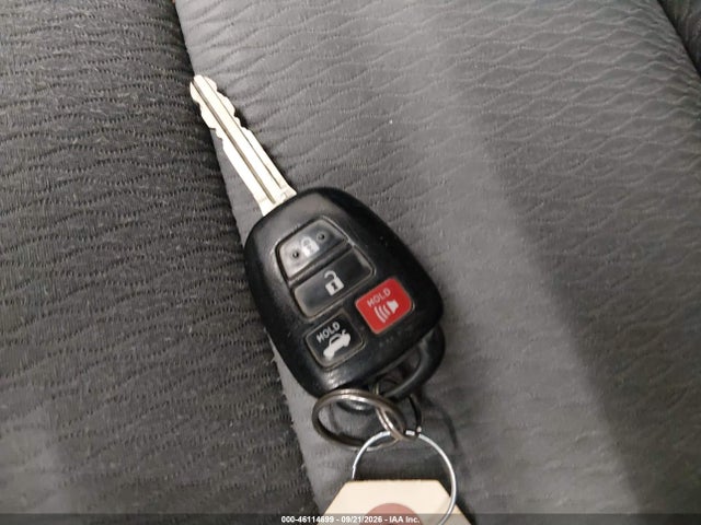 46114699 :رقم المزاد ، 2T1BURHE6JC116408 vin ، 2018 Toyota Corolla Le مزاد بيع