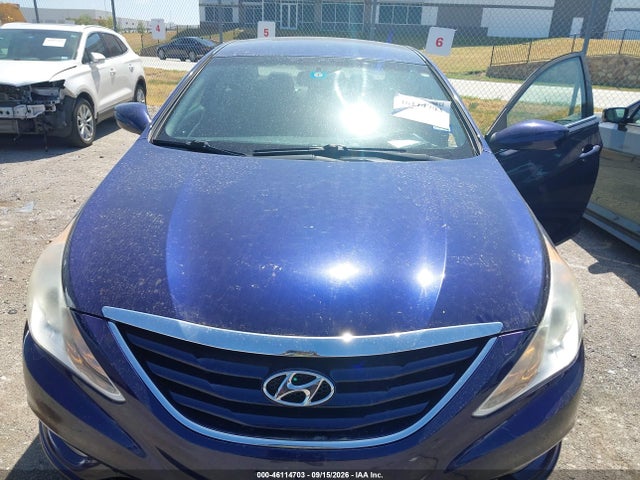 2013 Hyundai Sonata Gls მანქანა იყიდება აუქციონზე, vin: 5NPEB4AC3DH717386, აუქციონის ნომერი: 46114703