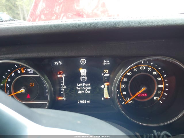 46114749 :رقم المزاد ، 1C4HJXEG3JW130769 vin ، 2018 Jeep Wrangler Unlimited Sahara 4x4 مزاد بيع