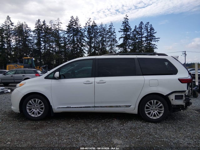 5TDYK3DC7FS579027 Toyota Sienna Xle Premium 8 Passenger