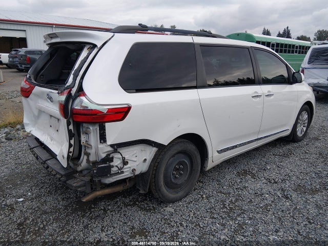 5TDYK3DC7FS579027 Toyota Sienna Xle Premium 8 Passenger