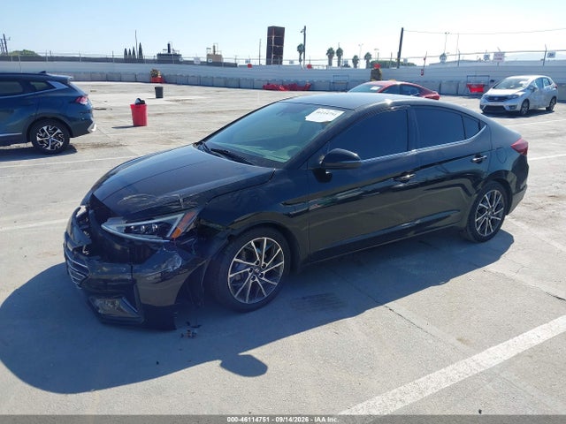 5NPD84LF3KH420584 Hyundai Elantra Limited