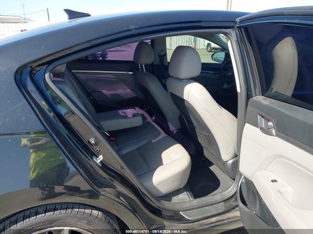 5NPD84LF3KH420584 Hyundai Elantra Limited