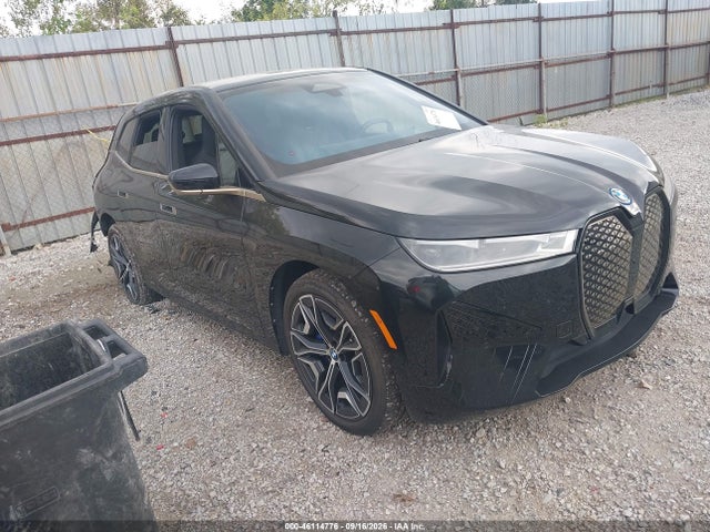 46114776 :رقم المزاد ، WB523CF07PCM00988 vin ، 2023 Bmw Ix Xdrive50 مزاد بيع