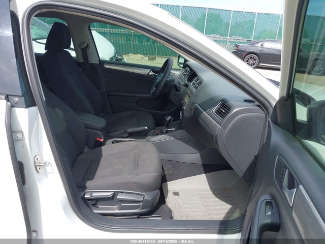 Продажа на аукционе авто 2015 Volkswagen Jetta 1.8t Se, vin: 3VWD17AJ3FM302352, номер лота: 46114888
