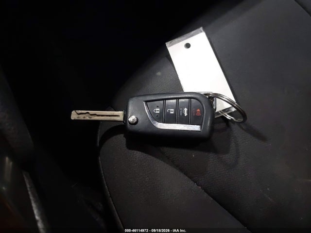 46114972 :رقم المزاد ، 4T1B11HK2JU095183 vin ، 2018 Toyota Camry Le مزاد بيع