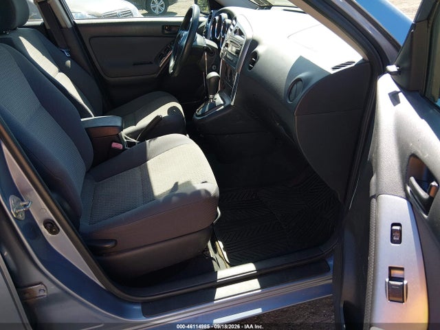 46114985 :رقم المزاد ، 2T1KR32EX5C419253 vin ، 2005 Toyota Matrix مزاد بيع