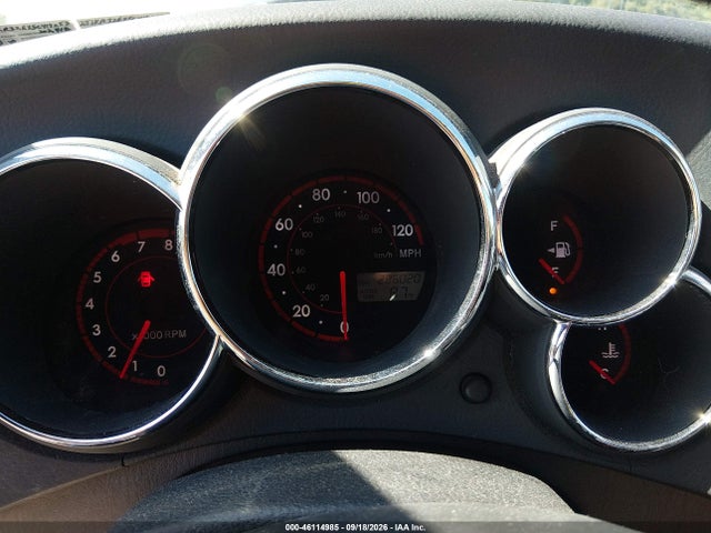 46114985 :رقم المزاد ، 2T1KR32EX5C419253 vin ، 2005 Toyota Matrix مزاد بيع
