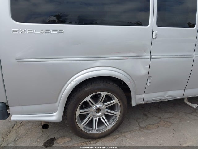 Chevrolet Express 2500 Work Van 2017 1GCWGAFG4H1120860 Image 17