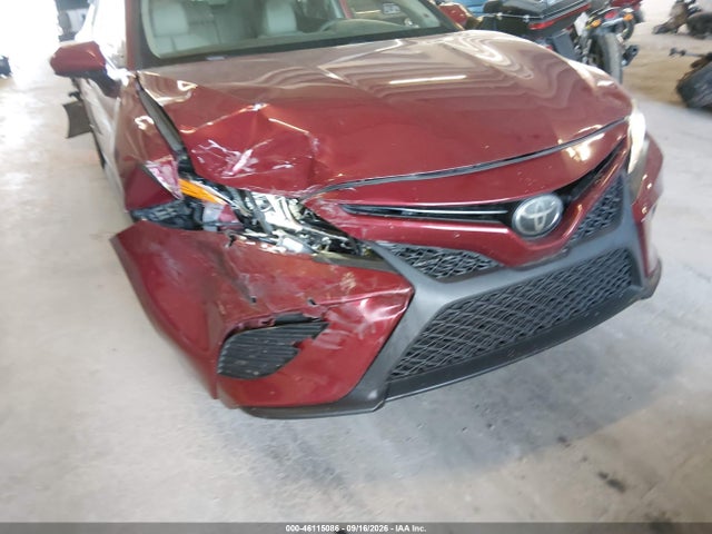 2018 Toyota Camry Se მანქანა იყიდება აუქციონზე, vin: 4T1B11HK6JU517939, აუქციონის ნომერი: 46115086
