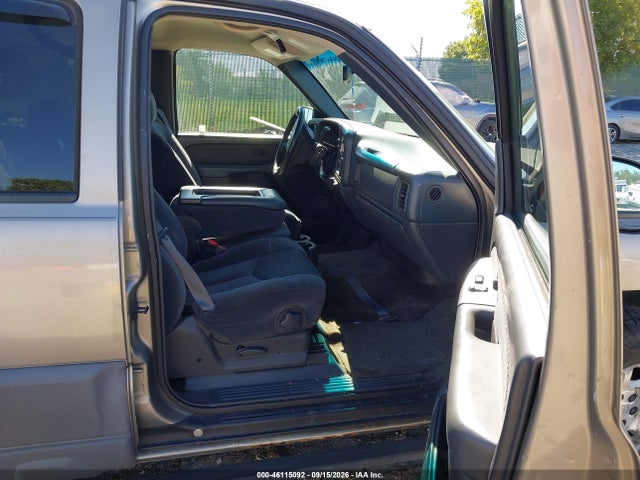 Продажа на аукционе авто 2002 Chevrolet Avalanche 1500, vin: 3GNEK13T72G289055, номер лота: 46115092