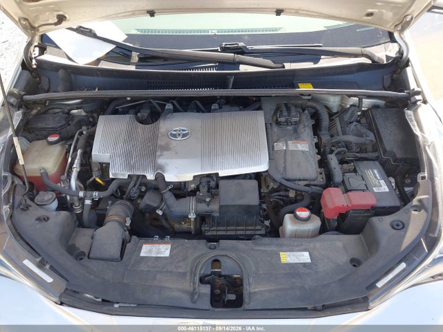 Toyota Prius Two 2016 JTDKBRFU9G3011850 Image 10
