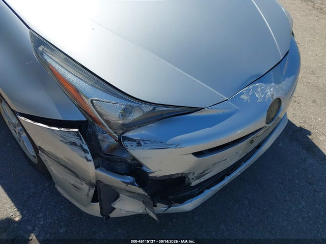 Toyota Prius Two 2016 JTDKBRFU9G3011850 Image 19