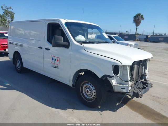 46115169 :رقم المزاد ، 1N6BF0KX3FN801306 vin ، 2015 Nissan Nv Cargo Nv2500 Hd S V6 مزاد بيع