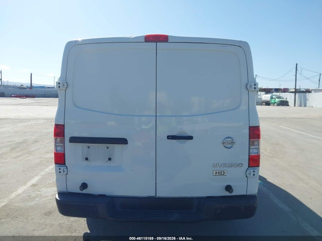 46115169 :رقم المزاد ، 1N6BF0KX3FN801306 vin ، 2015 Nissan Nv Cargo Nv2500 Hd S V6 مزاد بيع