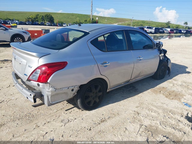 2015 Nissan Versa 1.6 S/1.6 S+/1.6 Sl/1.6 Sv მანქანა იყიდება აუქციონზე, vin: 3N1CN7AP0FL848994, აუქციონის ნომერი: 46115185