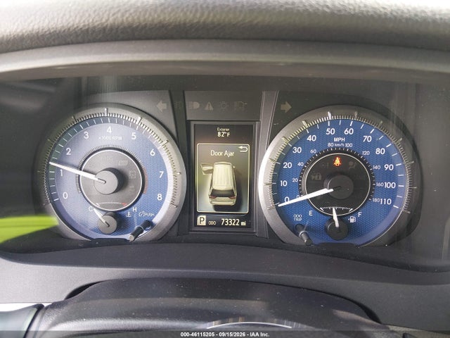 46115205 :رقم المزاد ، 5TDYK3DC3FS657495 vin ، 2015 Toyota Sienna Xle 8 Passenger مزاد بيع