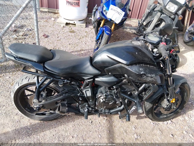 46115217 :رقم المزاد ، JYARM27E2KA005007 vin ، 2019 Yamaha Mt07 مزاد بيع