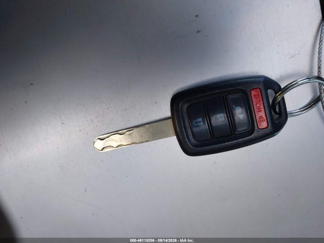 46115256 :رقم المزاد ، 5J6RM4H49GL085627 vin ، 2016 Honda Cr-v Se مزاد بيع