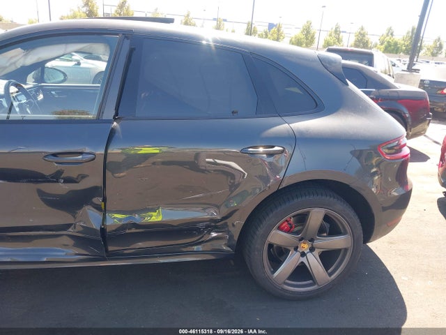 2018 Porsche Macan Turbo მანქანა იყიდება აუქციონზე, vin: WP1AF2A59JLB71627, აუქციონის ნომერი: 46115318