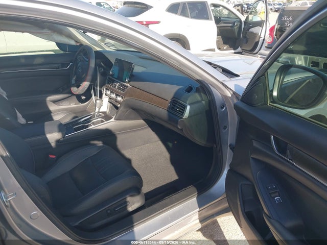 46115344 :رقم المزاد ، 1HGCV1F56LA116472 vin ، 2020 Honda Accord Ex-l مزاد بيع