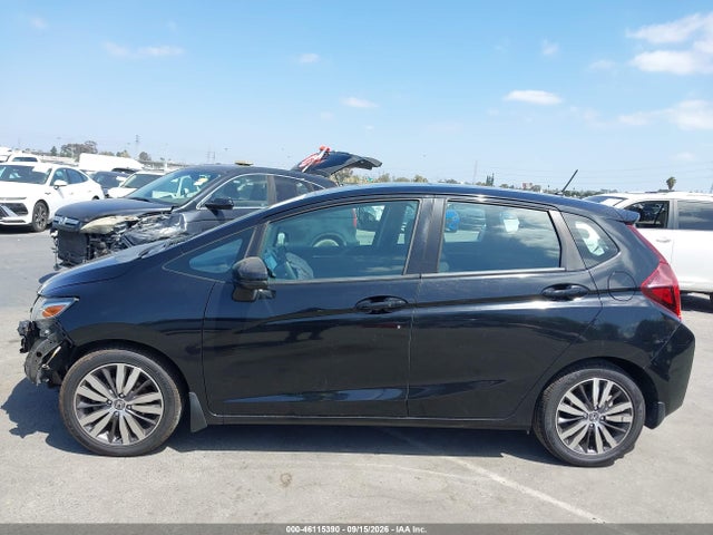 46115390 :رقم المزاد ، 3HGGK5H87FM726011 vin ، 2015 Honda Fit Ex/ex-l مزاد بيع