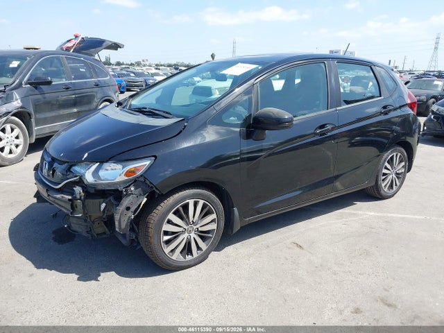 46115390 :رقم المزاد ، 3HGGK5H87FM726011 vin ، 2015 Honda Fit Ex/ex-l مزاد بيع