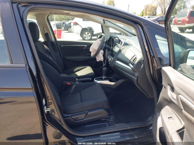 46115390 :رقم المزاد ، 3HGGK5H87FM726011 vin ، 2015 Honda Fit Ex/ex-l مزاد بيع