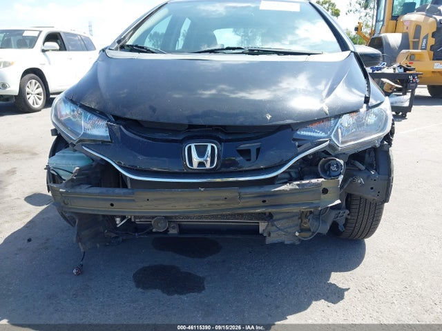 46115390 :رقم المزاد ، 3HGGK5H87FM726011 vin ، 2015 Honda Fit Ex/ex-l مزاد بيع