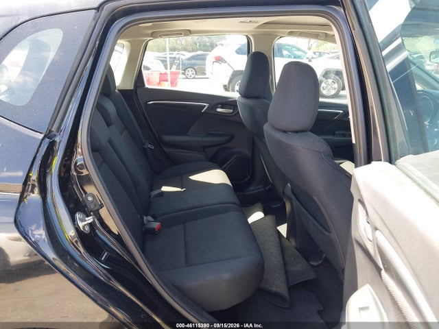 46115390 :رقم المزاد ، 3HGGK5H87FM726011 vin ، 2015 Honda Fit Ex/ex-l مزاد بيع