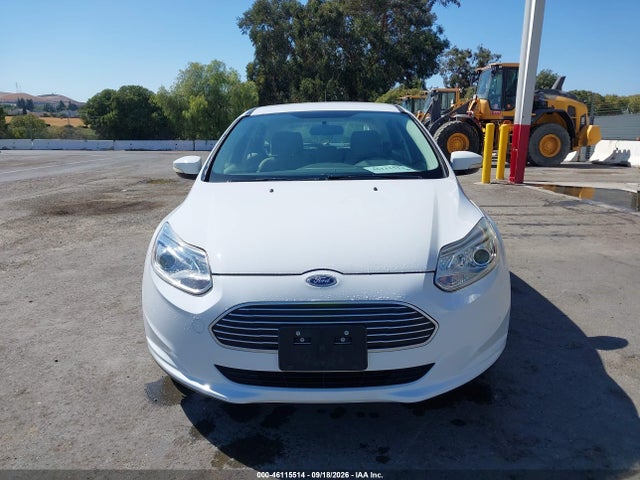 46115514 :رقم المزاد ، 1FADP3R42JL296133 vin ، 2018 Ford Focus Electric مزاد بيع