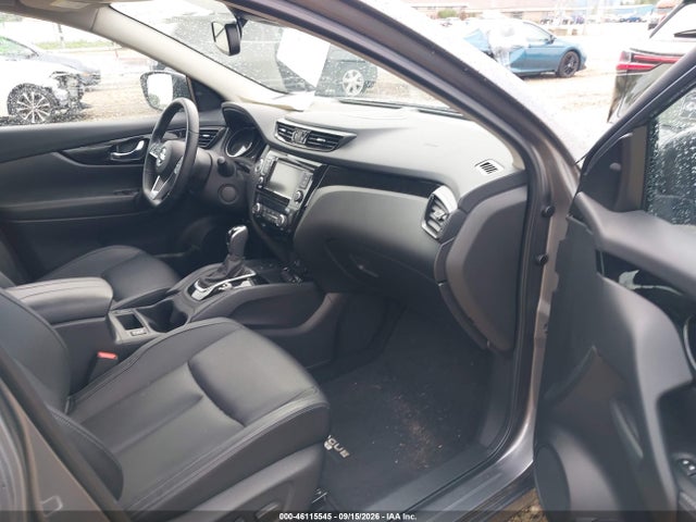 46115545 :رقم المزاد ، JN1BJ1CW8NW498449 vin ، 2022 Nissan Rogue Sport Sl Awd Xtronic Cvt مزاد بيع